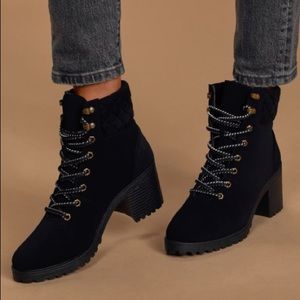 Lulus Annella Black Nubuck Lace-Up Ankle Boots, size 7